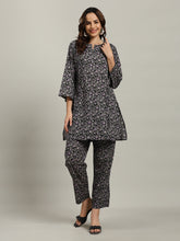 Printed Cotton Blend Kurta With Pants